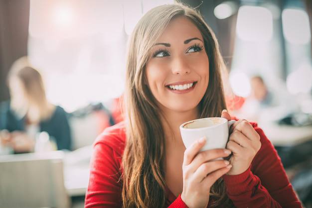 Why choose step2love.com - happy woman Smiling woman with a coffee cup